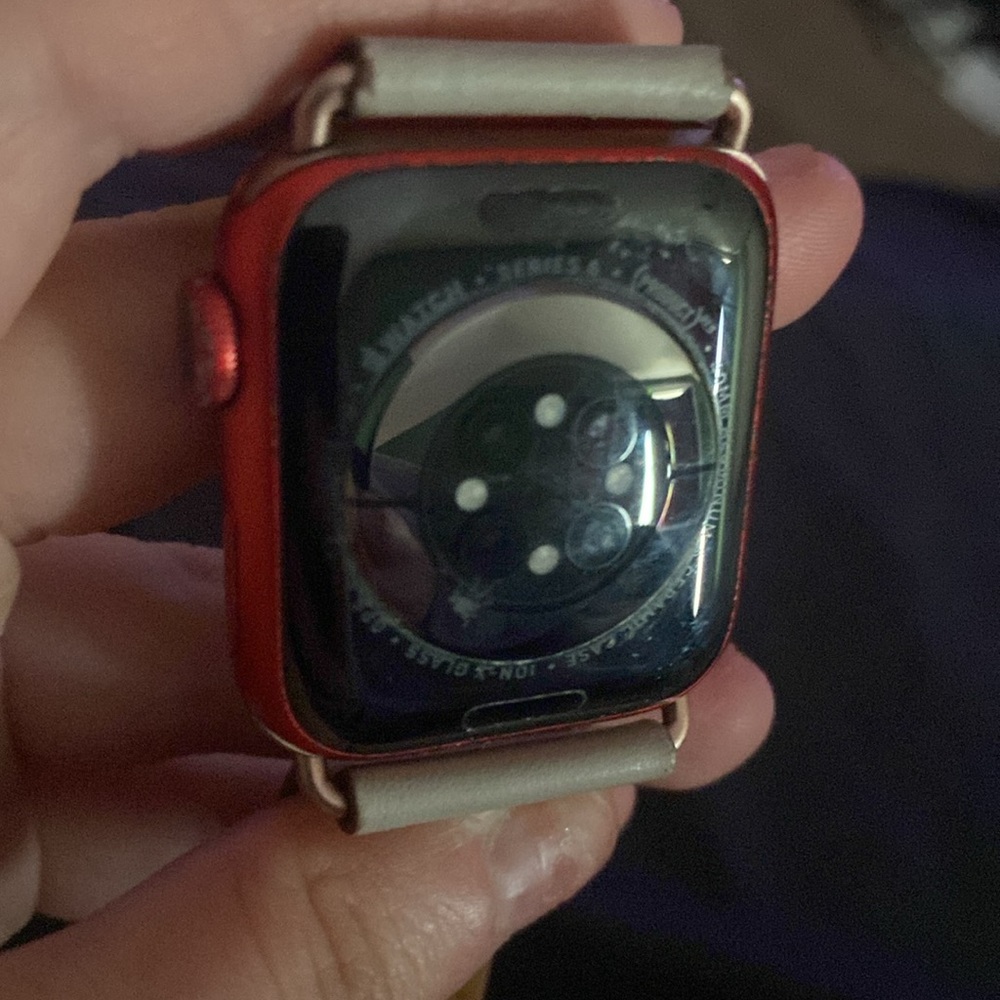 Apple Watch ⌚️ - Picture 2 of 4